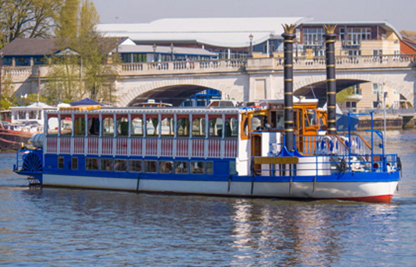Cruise on a Mississippi steamer from Kingston or Richmond